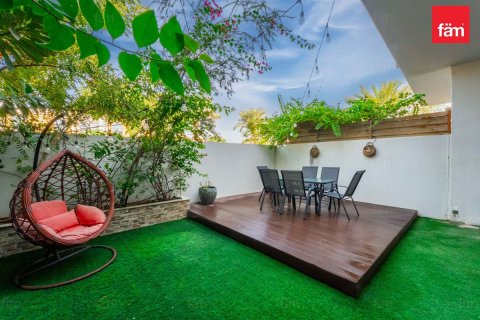 Rijtjeshuis te huur in Dubai, VAE 3 slaapkamers, 187.3 vr.m., nr 679874 - foto 26