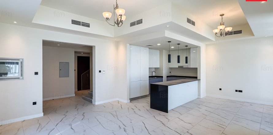 Dubai, संयुक्त अरब अमीरात में टाउनहाउस, 4 बेडरूम, 286.6 वर्ग मीटर, संख्या 679871