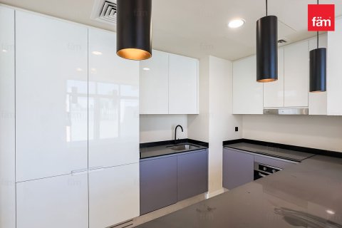 Dubai, संयुक्त अरब अमीरात में टाउनहाउस, 4 बेडरूम, 286.6 वर्ग मीटर, संख्या 679871 - फ़ोटो 2