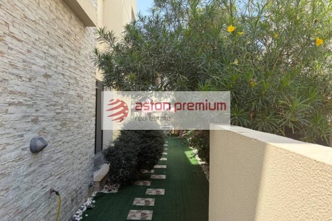 Üürile anda villa asukohaga DAMAC Hills (Akoya by DAMAC), Dubai, AÜE: 4 magamistoaga, 342 m² Nr 697264 - pilt 25