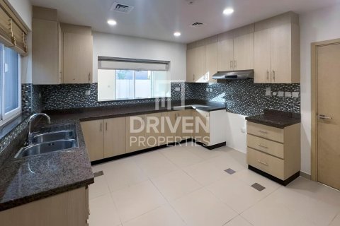Villa in vendita a Dubai Land, Dubai, EAU 4 camere da letto, 400.04 mq. № 762264 - foto 8