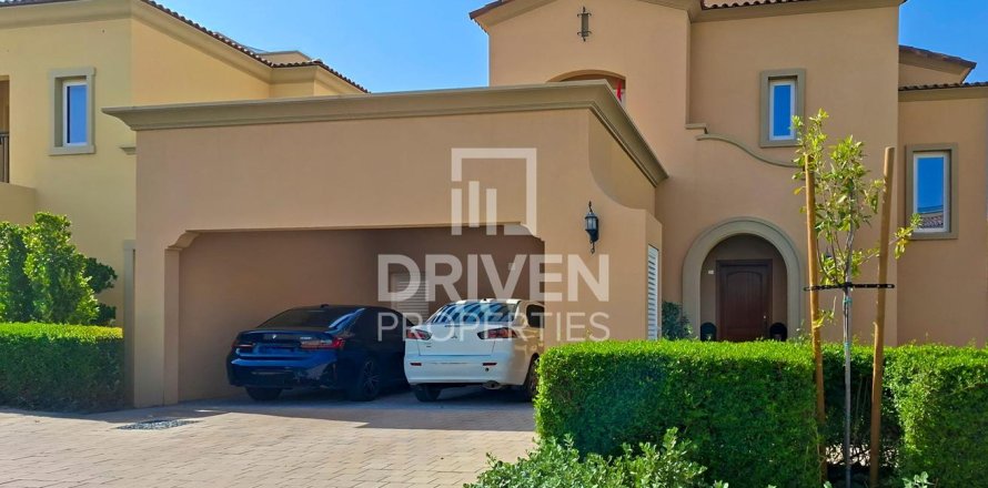 Villa a Dubai Land, Dubai, EAU 4 camere da letto, 400.04 mq. № 762264