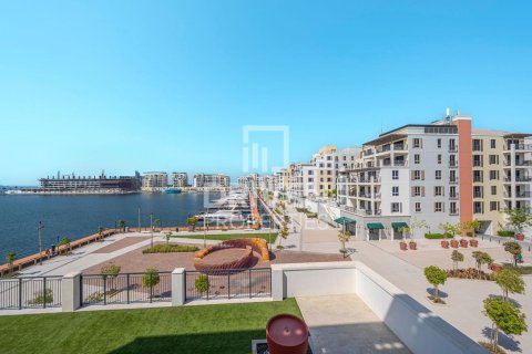 Apartment in Jumeirah, Dubai, UAE 2 bedrooms, 143 sq.m. № 654854 - photo 14