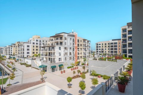 Apartment in Jumeirah, Dubai, UAE 2 bedrooms, 143 sq.m. № 654854 - photo 16