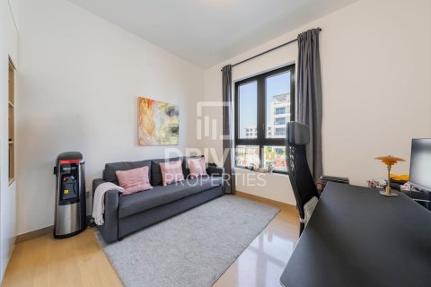 Apartment in Jumeirah, Dubai, UAE 2 bedrooms, 143 sq.m. № 654854 - photo 6