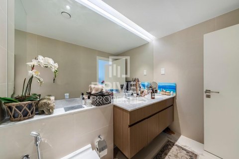 Apartment in Jumeirah, Dubai, UAE 2 bedrooms, 143 sq.m. № 654854 - photo 12