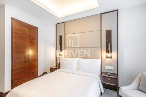 Apartment in Downtown Dubai (Downtown Burj Dubai), Dubai, UAE 3 bedrooms, 188 sq.m. № 684094 - photo 2