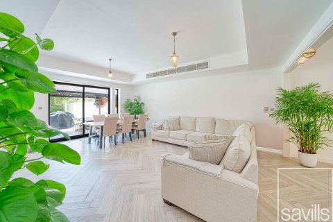 The Springs, Dubai, UAE의 임대용 빌라 침실 3개, 232제곱미터 번호 635247 - 사진 2