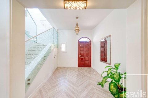 The Springs, Dubai, UAE의 임대용 빌라 침실 3개, 232제곱미터 번호 635247 - 사진 6