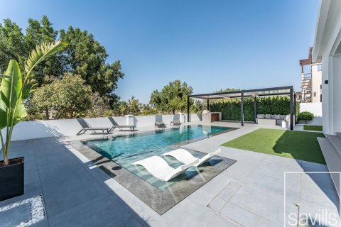 Vila v Jumeirah Golf Estates, Dubai, SAE 5 ložnice, 839 m² Č.: 635249 - fotografie 1