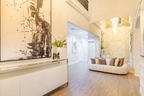 Vila v Palm Jumeirah, Dubai, SAE 5 spální, 622 m2 č. 635251 - Fotografia 8