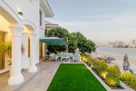 Vila v Palm Jumeirah, Dubai, SAE 5 spální, 622 m2 č. 635251 - Fotografia 10