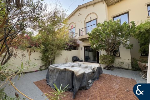 Villa itt: Reem, Dubai, EAE, 3 hálószoba, 209 m², azonosító: 667940 - fénykép 1