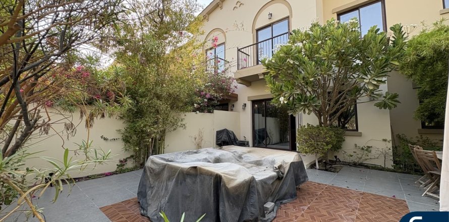 Villa itt: Reem, Dubai, EAE, 3 hálószoba, 209 m², azonosító: 667940