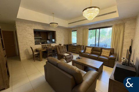 Villa itt: Reem, Dubai, EAE, 3 hálószoba, 209 m², azonosító: 667940 - fénykép 2