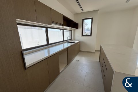 Villa en alquiler en Al Furjan, Dubai, EAU 5 dormitorios, 442 m2 № 667944 - foto 3