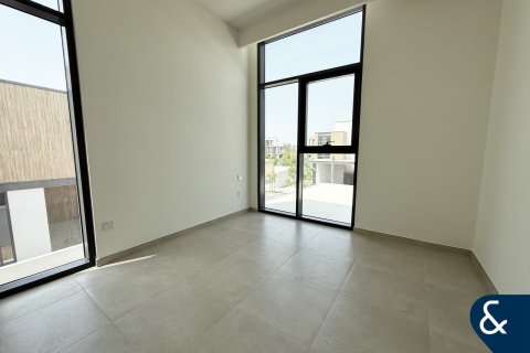 Villa en alquiler en Mudon, Dubai, EAU 4 dormitorios, 246 m2 № 667942 - foto 4