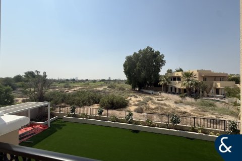 וילה להשכרה ב Arabian Ranches, Dubai, איחוד האמירויות 4 חדרי שינה, 790 מ"ר, מספר 667939 - תמונה 1