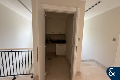 וילה להשכרה ב Arabian Ranches, Dubai, איחוד האמירויות 4 חדרי שינה, 790 מ"ר, מספר 667939 - תמונה 8