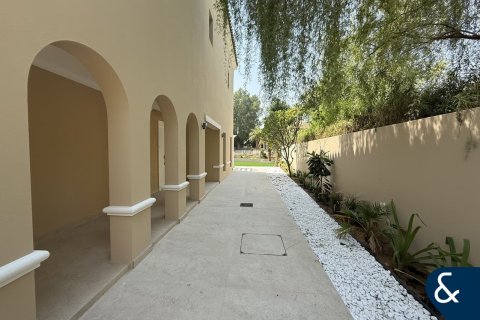 וילה להשכרה ב Arabian Ranches, Dubai, איחוד האמירויות 4 חדרי שינה, 790 מ"ר, מספר 667939 - תמונה 20