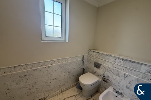 וילה להשכרה ב Arabian Ranches, Dubai, איחוד האמירויות 4 חדרי שינה, 790 מ"ר, מספר 667939 - תמונה 12