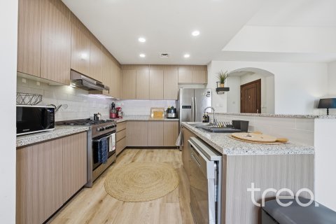 Rijtjeshuis te koop in Dubai, VAE 3 slaapkamers, 210.33 vr.m., nr 733304 - foto 9