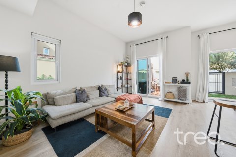 Rijtjeshuis te koop in Dubai, VAE 3 slaapkamers, 210.33 vr.m., nr 733304 - foto 6