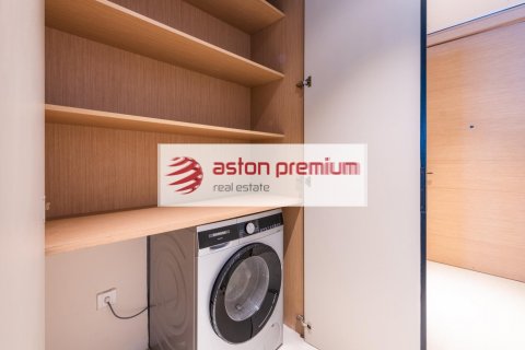 Apartament de închiriat în Jumeirah Beach Residence, Dubai, EAU 3 dormitoare, 180 mp.  №753874 - poză 27