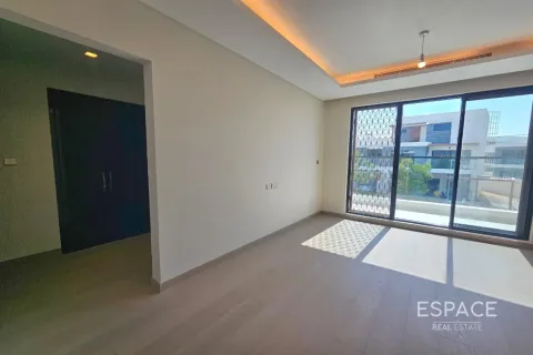 Városi lakóépület itt: DAMAC Hills (Akoya by DAMAC), Dubai, EAE, 6 hálószoba, 339 m², azonosító: 661121 - fénykép 2