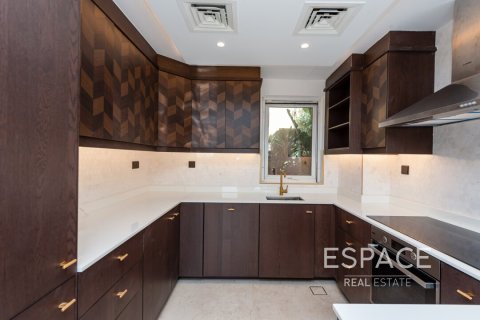 Villa sa Arabian Ranches, Dubai, UAE 2 silid-tulugan, 175 sq.m. № 661122 - larawan 6