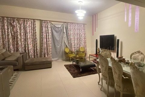 International City, Dubai, संयुक्त अरब अमीरात में टाउनहाउस, 3 बेडरूम, 157 वर्ग मीटर, संख्या 677464 - फ़ोटो 2