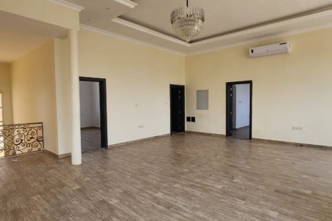Villa in Ras Al Khaimah, UAE 6 bedrooms, 929 sq.m. № 735074 - photo 7