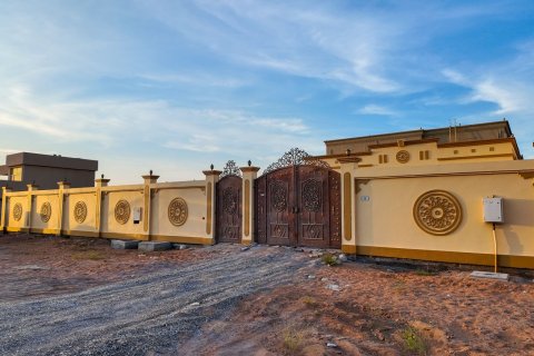 Купити віллу в Al Riffa, Рас-эль-Хайма, ОАЕ 4 спальні, 929м2, № 735080 - фото 2