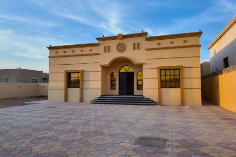Купити віллу в Al Riffa, Рас-эль-Хайма, ОАЕ 4 спальні, 929м2, № 735080 - фото 1