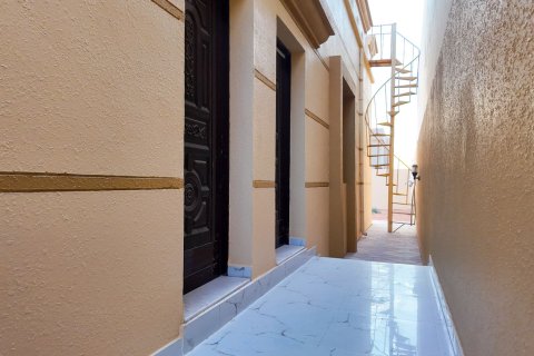 Купити віллу в Al Riffa, Рас-эль-Хайма, ОАЕ 4 спальні, 929м2, № 735080 - фото 8