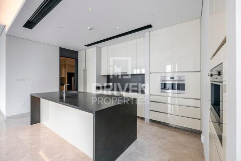 Apartman u gradu Downtown Dubai (Downtown Burj Dubai), Dubai, UAE 4 spavaće sobe, 492.39 m2 Br. 741907 - Slika 7