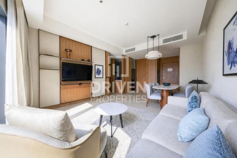 Apartman u gradu Downtown Dubai (Downtown Burj Dubai), Dubai, UAE 3 spavaće sobe, 146.14 m2 Br. 741908 - Slika 1