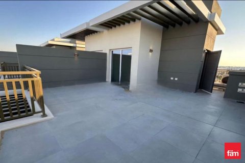 Townhouse in Dubai, UAE 4 bedrooms, 112.2 sq.m. № 700040