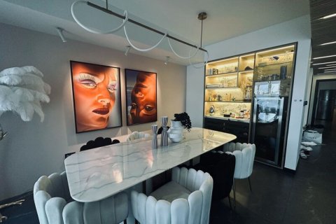 Townhouse in Dubai, UAE 4 bedrooms, 304.53 sq.m. № 637565 - photo 1