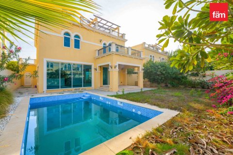 Jumeirah Park, Dubai, UAE의 빌라 침실 4개, 542.7제곱미터 번호 687219