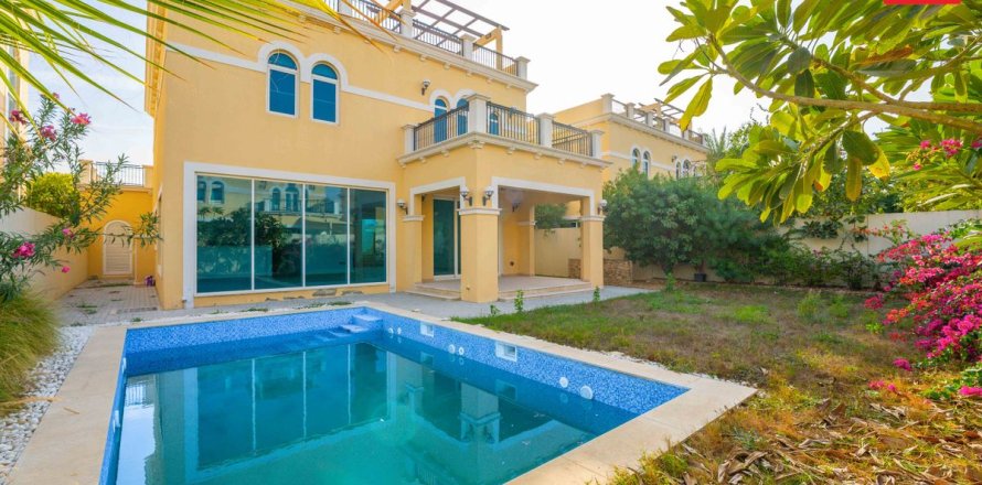 Jumeirah Park, Dubai, UAE의 빌라 침실 4개, 542.7제곱미터 번호 687219