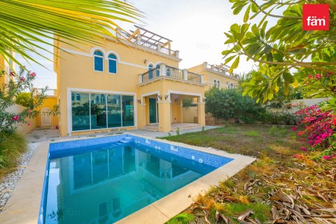 Villa itt: Dubai, EAE, 4 hálószoba, 542.7 m², azonosító: 687219