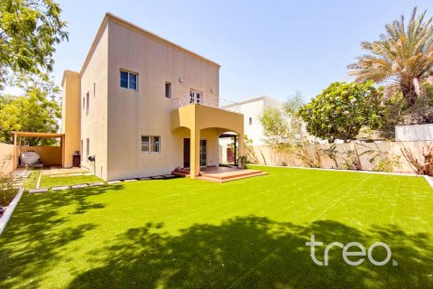 Vilë në Meadows, Dubai, Emiratet e Bashkuara Arabe 3 dhoma gjumi, 317.26 m2. № 739320