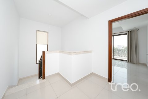 Villa til leje i Arabian Ranches 2, Dubai, UAE 4 soveværelser, 299.61 kvm № 739319 - foto 9
