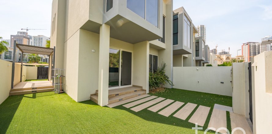 טאונהאוס ב Jumeirah Village Circle, Dubai, איחוד האמירויות 4 חדרי שינה, 254.37 מ"ר מספר 739318