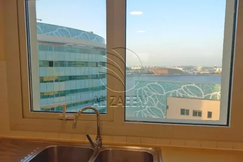 Abu Dhabi, UAE의 판매용 아파트 침실 3개, 179제곱미터 번호 662896 - 사진 8