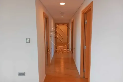 Abu Dhabi, UAE의 판매용 아파트 침실 3개, 179제곱미터 번호 662896 - 사진 6