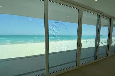 Apartman u Abu Dhabi, UAE 3 spavaćih soba, 291 m2 Br. 662895 - fotografija 3