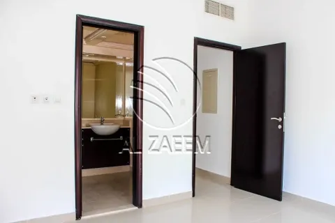 Māja Abu Dhabijā, AAE 4 istabas, 180 m2 Nr. 662900 - attēls 3