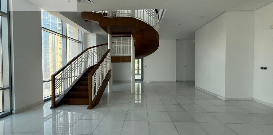 Attico a Business Bay, Dubai, EAU 8 camere da letto, 1393.5 mq. № 564186